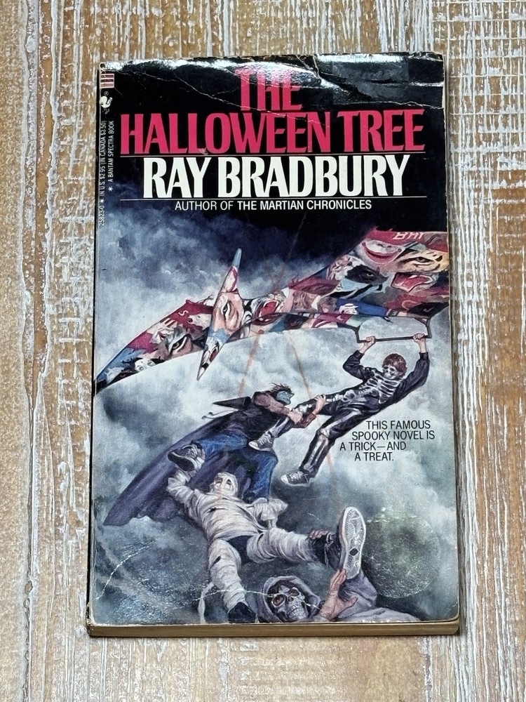 The Halloween Tree Ray Bradbury (Bantam Books, 1981) Vintage Horror Paperback