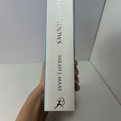 Queen of Shadows UK by Sarah J. Maas Throne of Glass
