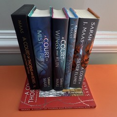 Sarah J. Maas A Court of Thorns and Roses Harcover Series special dust jackets