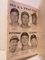 1952 Baseball Official Guide J.G. Taylor Spink Sporting News STAN MUSIAL